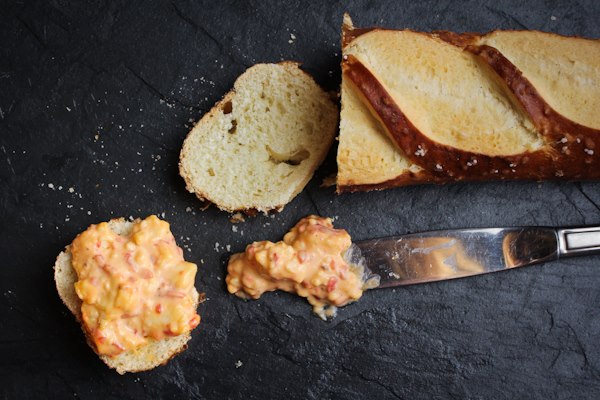 Pimento w bread