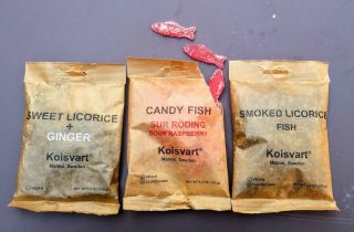 Kolsvart candy fish